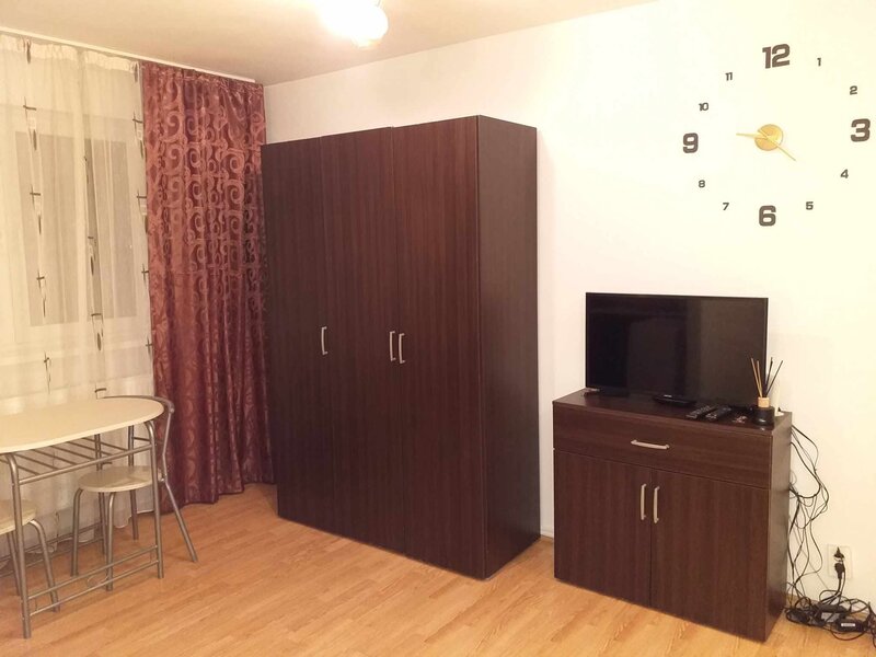 Titan, Intrarea Badeni, 5 minute metrou Costin Georgian